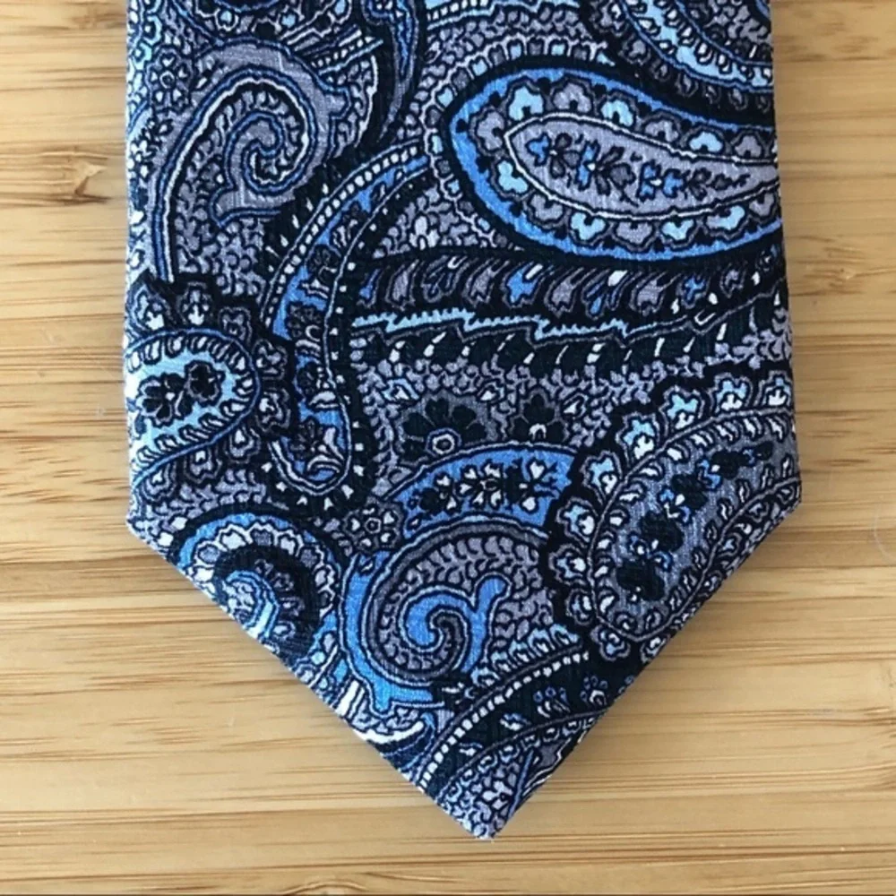 Bugatchi stunning silk